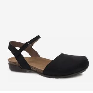 Dansko Rowan black sandal woman size 39 8.5/9 like new